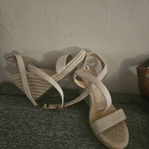 Elegant Beige Wedge Sandals